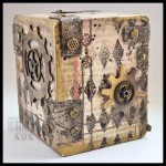 MIXED MEDIA: HUCHA STEAMPUNK